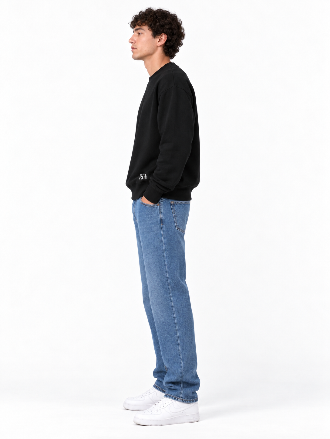 CREWNECK SWEATSHIRT