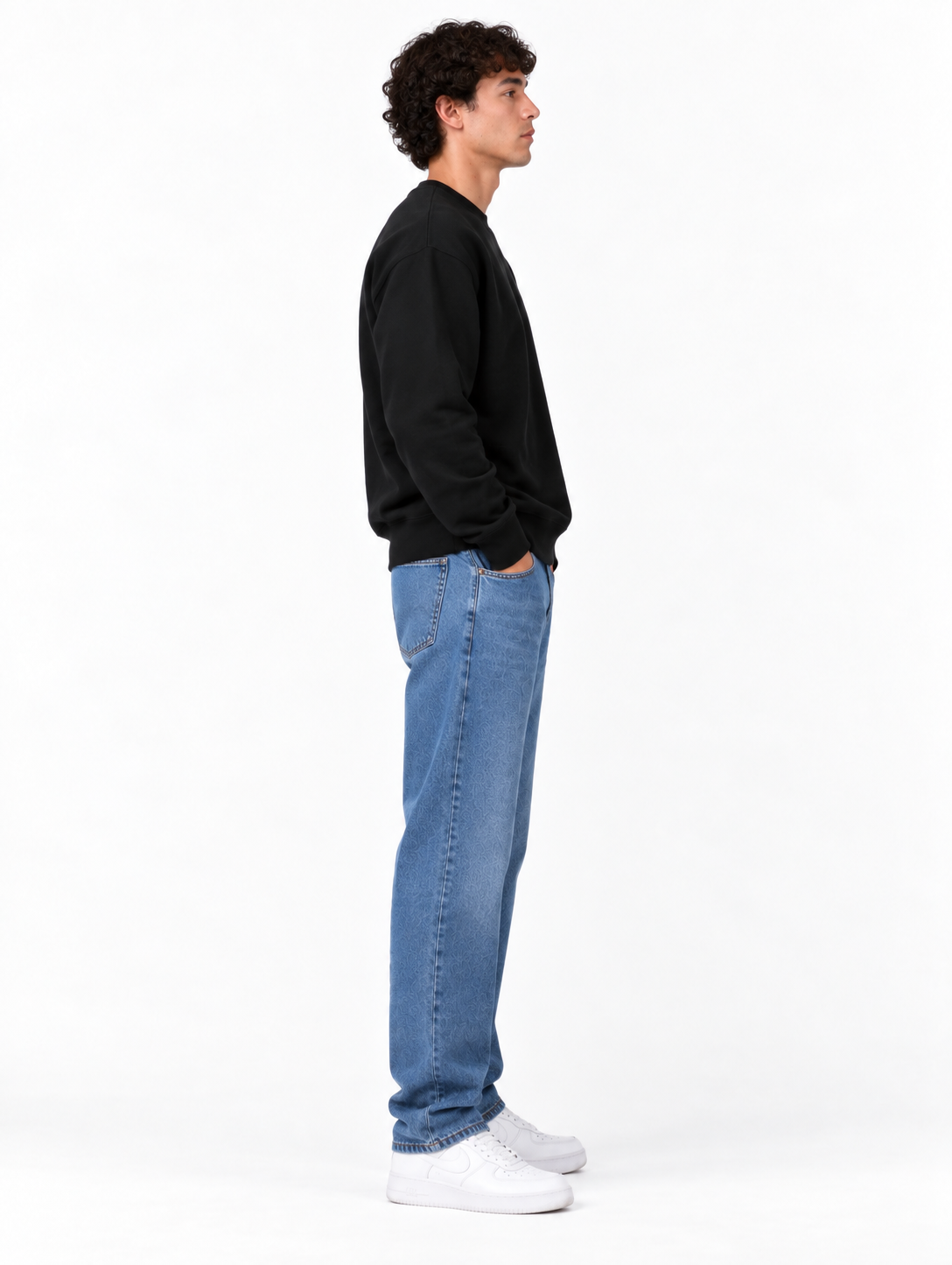 CREWNECK SWEATSHIRT