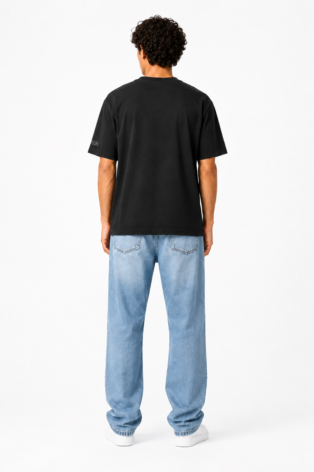 OVERSIZED T-SHIRT