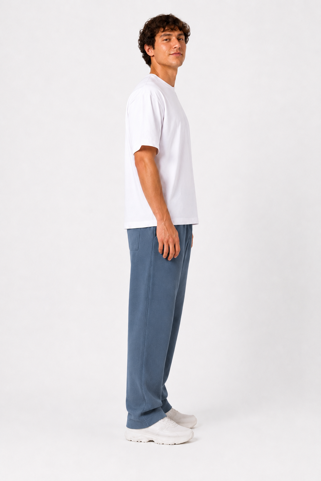 STRAIGHT-LEG TROUSERS