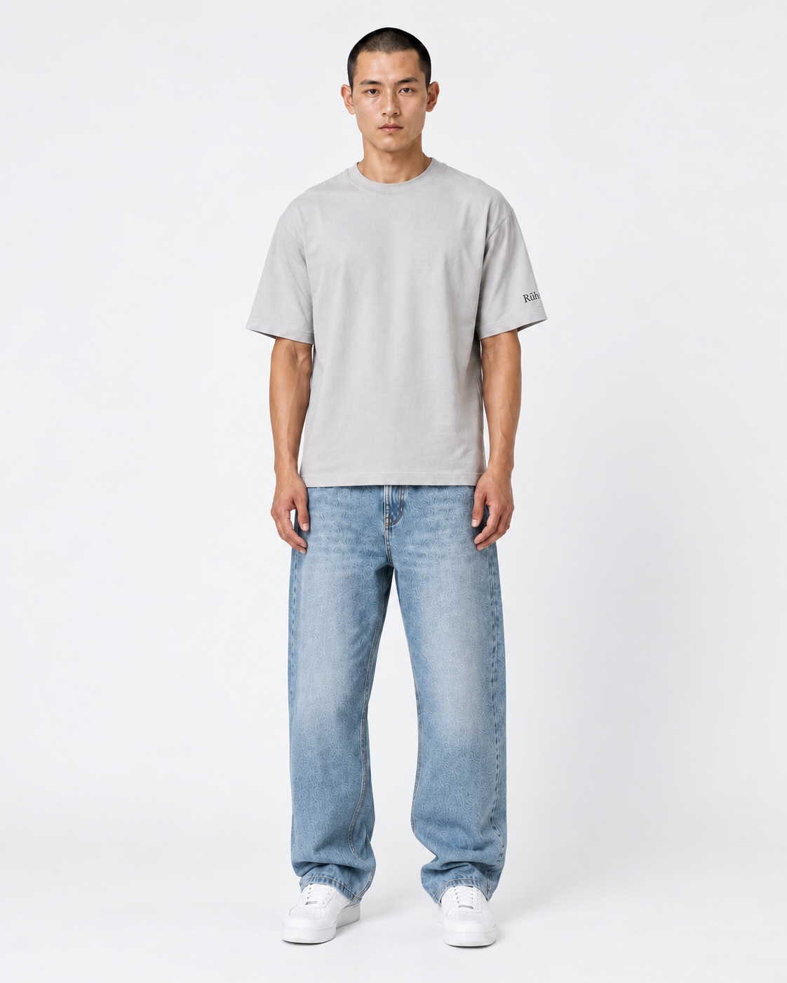 OVERSIZED T-SHIRT