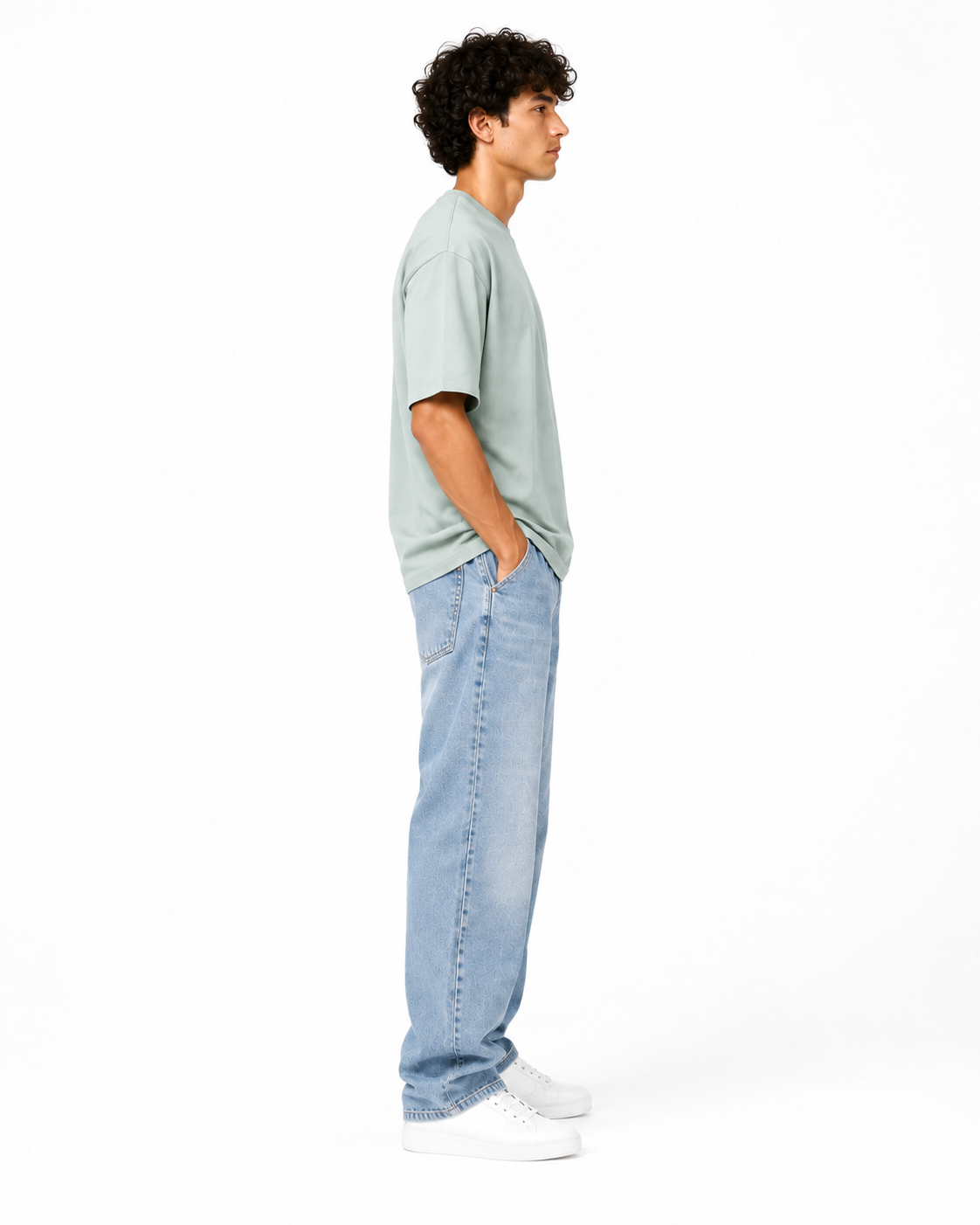 OVERSIZED T-SHIRT